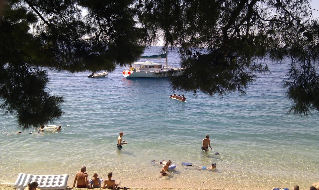 Apartament Apartman On The Beach - Nemira, Omiš Zewnętrze zdjęcie