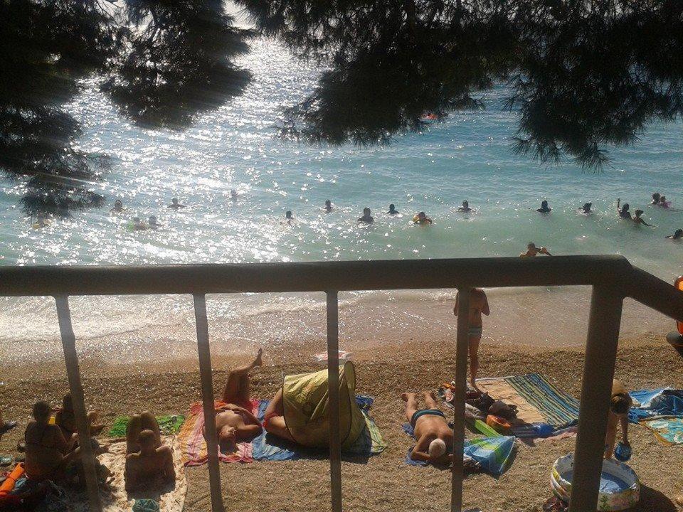 Apartament Apartman On The Beach - Nemira, Omiš Zewnętrze zdjęcie