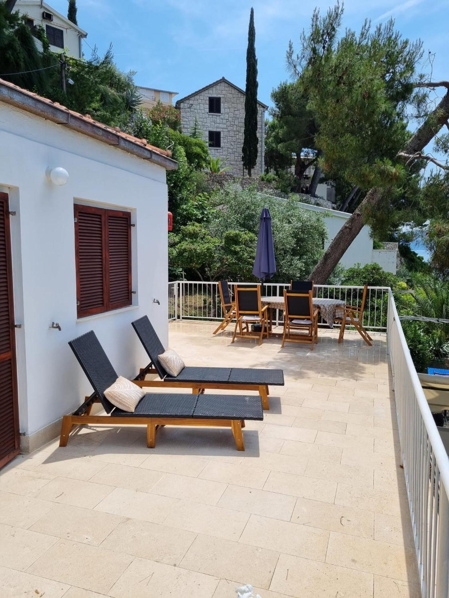 Apartament Apartman On The Beach - Nemira, Omiš Zewnętrze zdjęcie